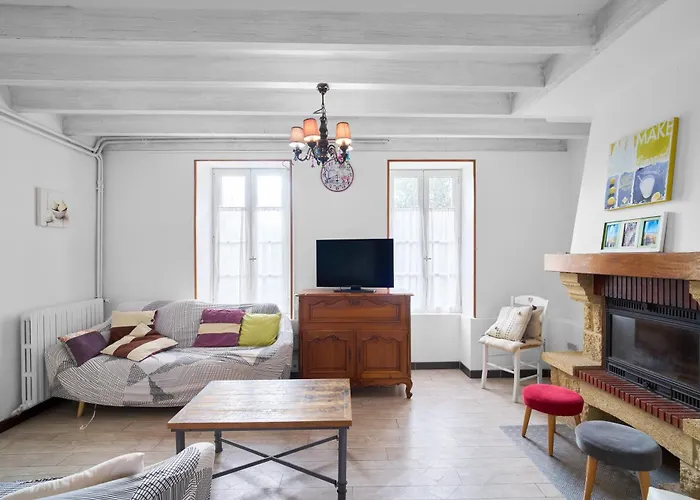 Hébergement de vacances Piscine Chauffée - Sauvignac