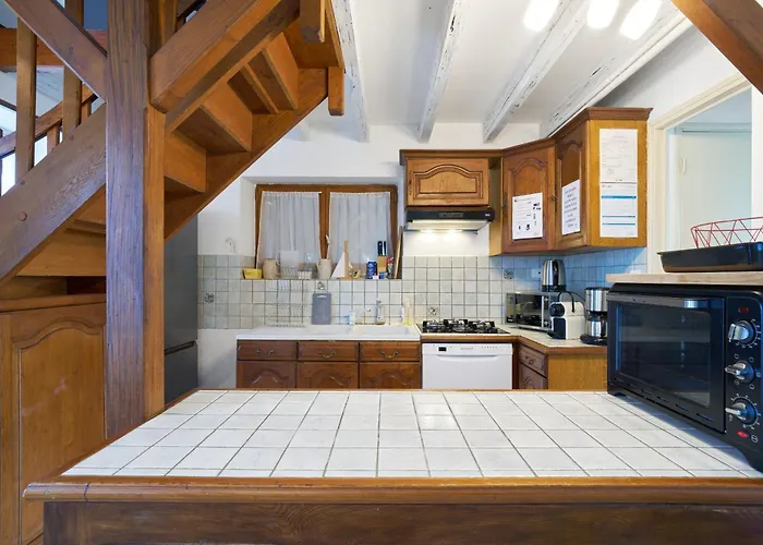 Hébergement de vacances Piscine Chauffée - *