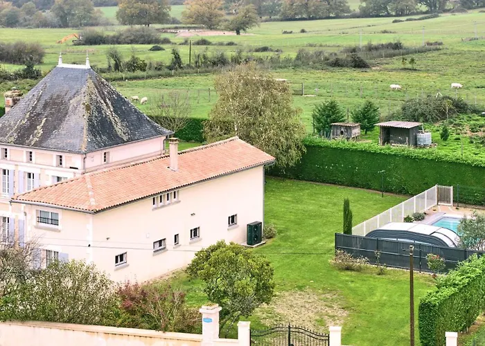 Piscine Chauffée - *